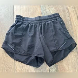Lululemon hottie short shorts
